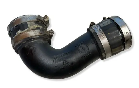 Volvo V40 Intercooler hose/pipe 31338572