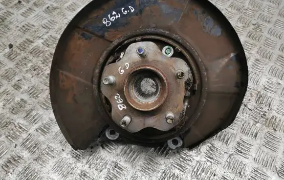 Nissan 370Z Rear wheel hub