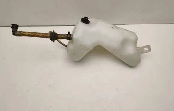 Windshield washer fluid reservoir/tank