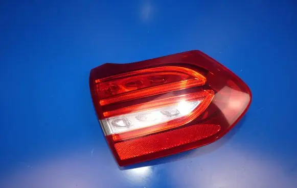 Mercedes-Benz C W205 Tailgate rear/tail lights A2059066100 624703 YAP2584914