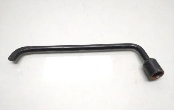 Audi A6 S6 C6 4F Wheel nut wrench 