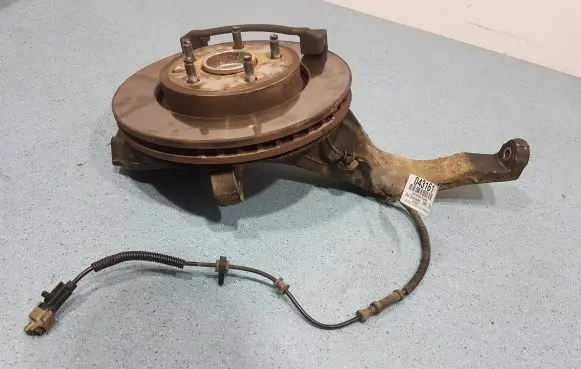 Jeep Commander Front wheel hub spindle knuckle