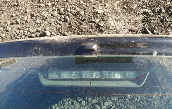 Toyota Yaris Third/center stoplight
