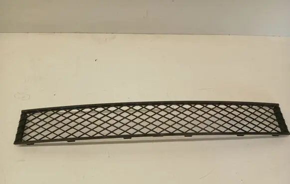BMW 7 F01 F02 F03 F04 Front bumper lower grill 7183870 51117183870