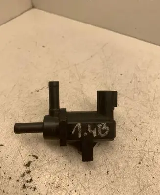 Toyota Corolla E120 E130 Vacuum valve HU1362002740