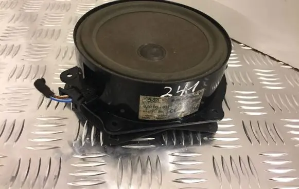 Audi A2 Front door speaker 8Z0035411 241