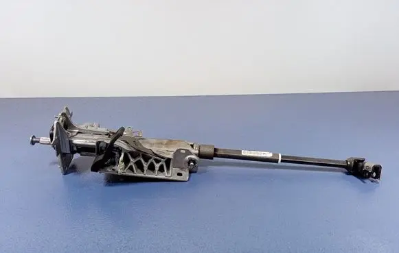 Citroen C4 I Picasso Steering wheel axle 9688686077