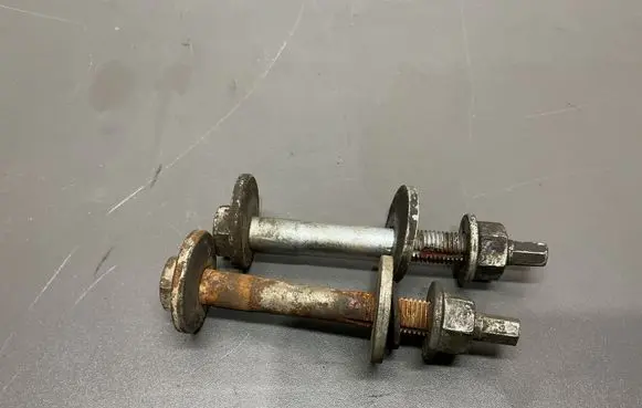 Land Rover Range Rover Sport L320 Front suspension camber bolt 