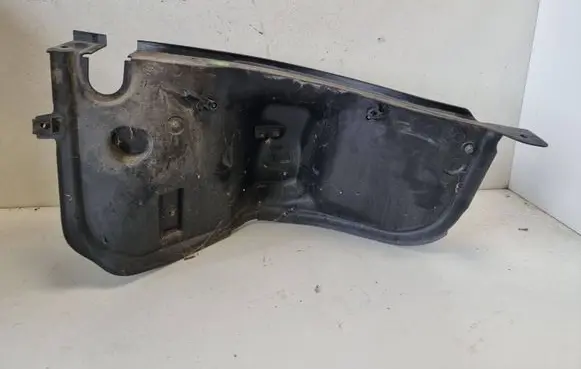 Volkswagen Touareg II Heat shield in engine bay 7P6819512C