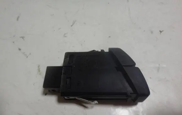 BMW 7 F01 F02 F03 F04 Hazard light switch 9161896