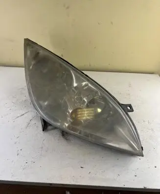 Mitsubishi Colt Headlight/headlamp 0301208202 MR957354