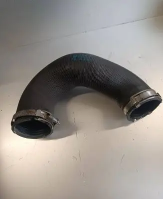 Audi Q7 4L Intercooler hose/pipe 7L6145972E
