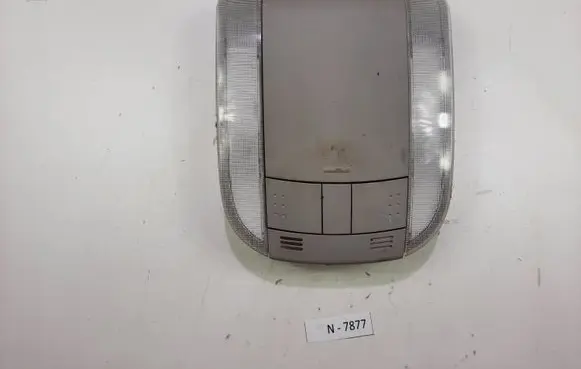 Toyota Auris 150 Front seat light 8126002100