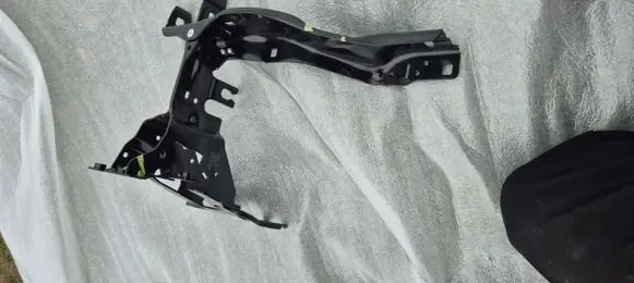 BMW 5 F10 F11 Radiator mount bracket KA1155840801
