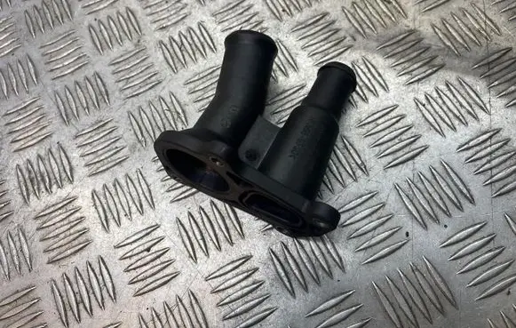 Ford Focus Thermostat/thermostat housing PA66GF30