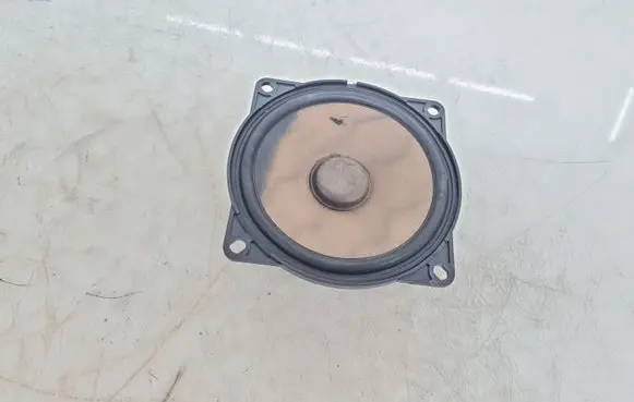 Volkswagen Golf V Front door speaker 1K0035411