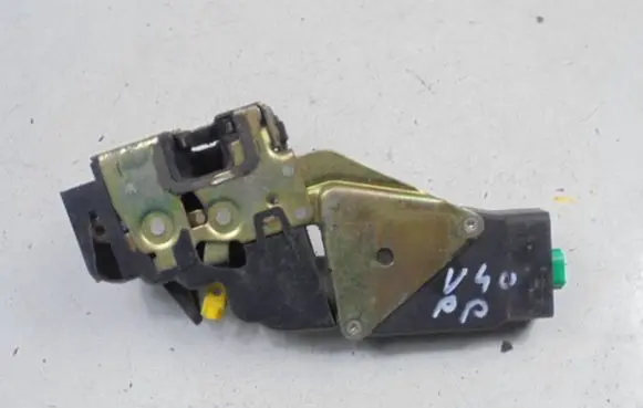 Volvo S40, V40 Front door lock