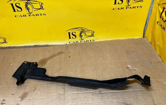 Audi A8 S8 D5 Front arch trim 4N0821170C
