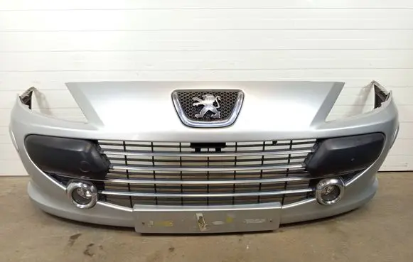 Peugeot 307 Front bumper ZDERZ307CC