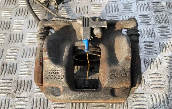 Mercedes-Benz CLA C117 X117 W117 Front brake caliper