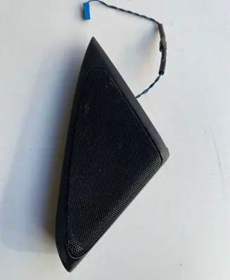 BMW 7 F01 F02 F03 F04 Front door speaker cover trim 7226611
