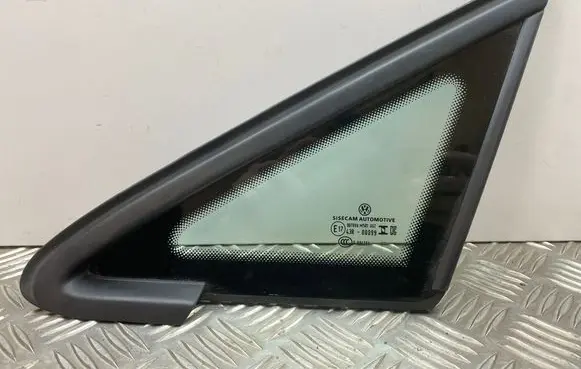 Volkswagen Golf VIII Front triangle window/glass 5H0845411K