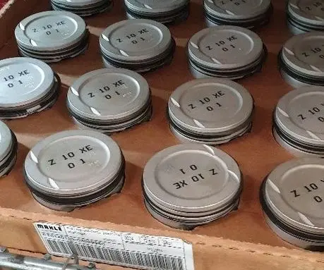 Piston