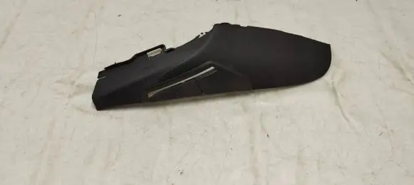 (C) pillar trim