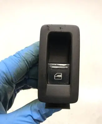 Volkswagen Touran I Electric window control switch 1F0959527