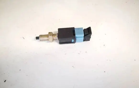 Nissan Primera Brake pedal sensor switch