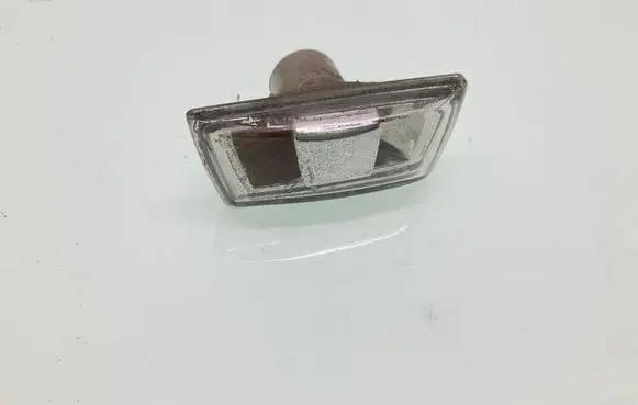 Opel Astra H Front fender indicator light 13252456 13252455