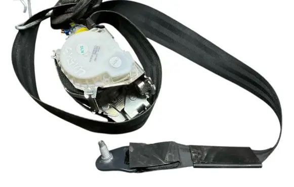 Peugeot 3008 I Front seatbelt 34054704