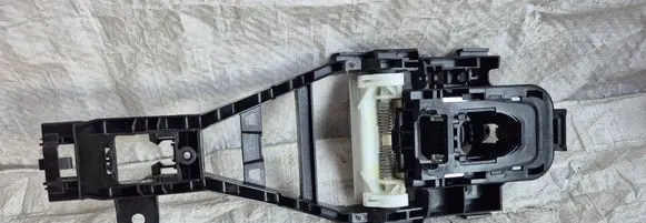 Volvo XC40 Front door interior handle 30747095