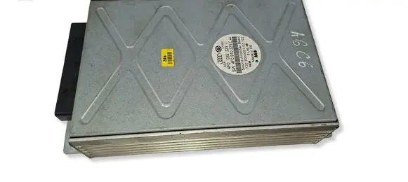 Audi A6 S6 C6 4F Sound amplifier 4F0035223 4F0910223C 720300000102102