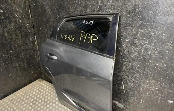 Audi e-tron Rear door
