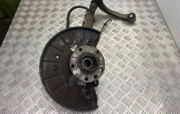 Audi Q7 4L Front wheel hub