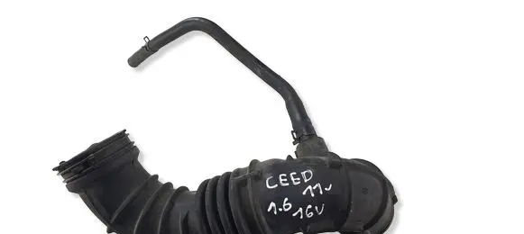 KIA Ceed Air intake hose/pipe 