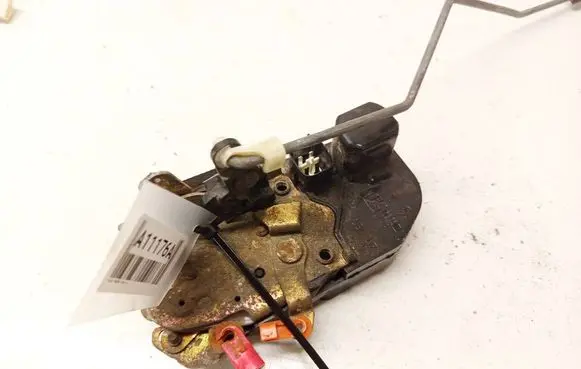Dodge Magnum Front door lock 