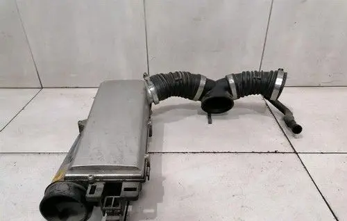 Mercedes-Benz SL R230 Air filter box A1130900601