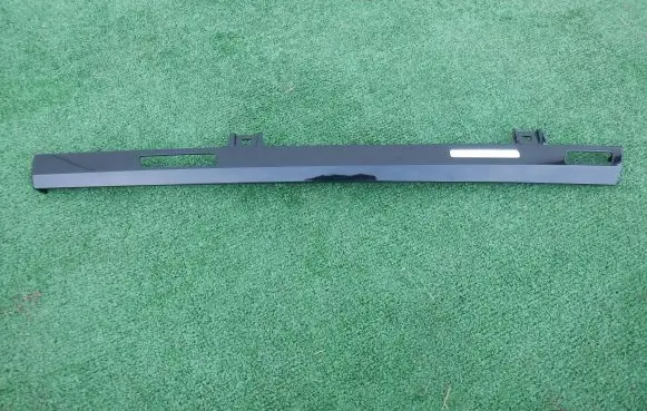 Audi Q7 4M Dashboard glove box trim 4M1853242A 13007900 4M1853242