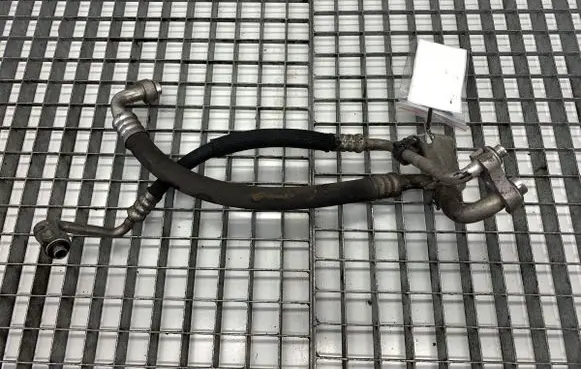 Opel Insignia A Air conditioning (A/C) pipe/hose 13220107