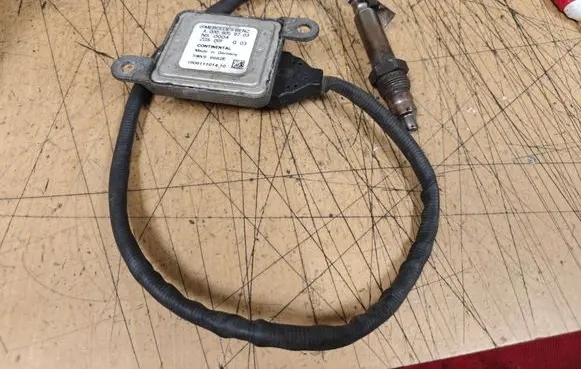 Mercedes-Benz C W205 Lambda probe sensor A0009059703