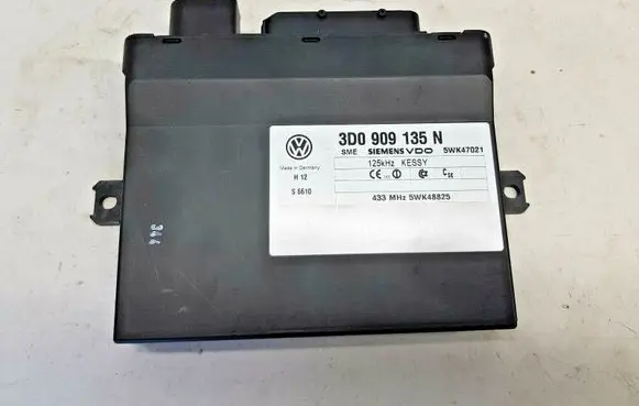 Volkswagen Touareg I Door central lock control unit/module 3D0909135N nr2251