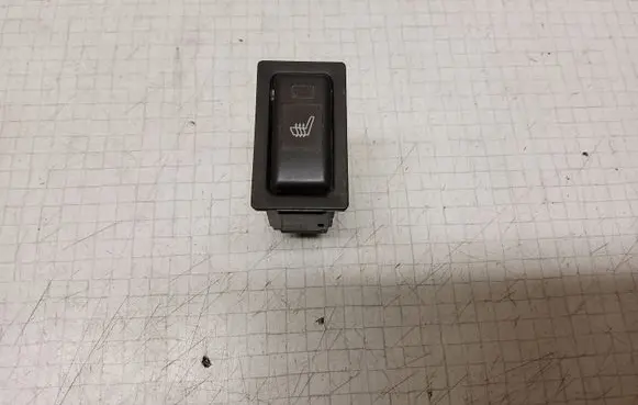 Toyota Yaris Seat heating switch 153261 157998