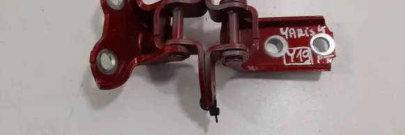 Toyota Yaris XP210 Rear door hinge set 000000056