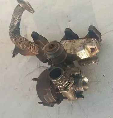 Volkswagen PASSAT B4 Turbo 028145702D