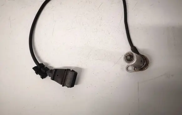 Audi A4 S4 B6 8E 8H Crankshaft position sensor 038907319 038907319E