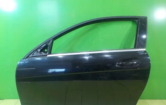 Mercedes-Benz C W204 Front door PRZOD LEWE