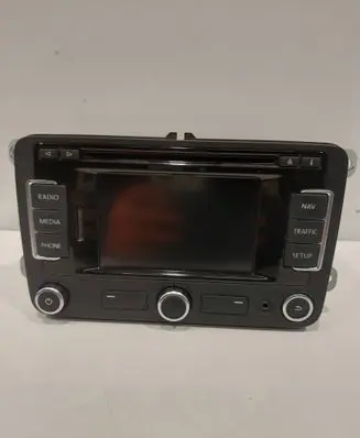 Volkswagen PASSAT B7 Radio/CD/DVD/GPS head unit 3C8035279A VWZAZ2N0229551