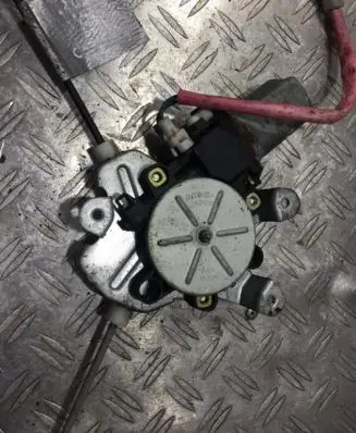 Mitsubishi Lancer Rear door window regulator motor 304169